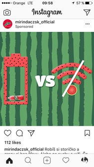 Porovnání symbolu nízké úrovně baterie a symbolu slabého Wi-Fi signálu s motivem melounu na Instagram příspěvku.